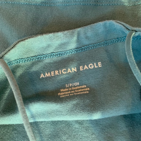 !2 for 1! American Eagle thin strap crop top - Picture 3 of 3